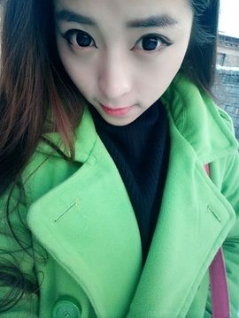 荷曦♫つ主播照片