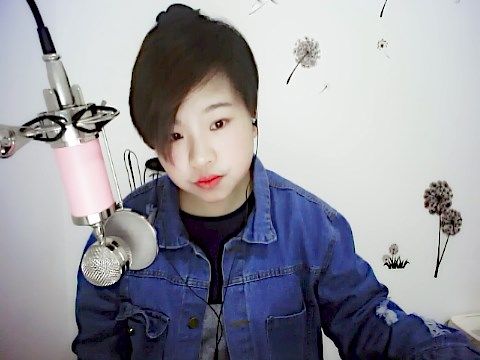 看不懂自己+读不懂你的主播照片