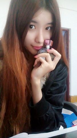 瑞瑞❤走调女王主播照片