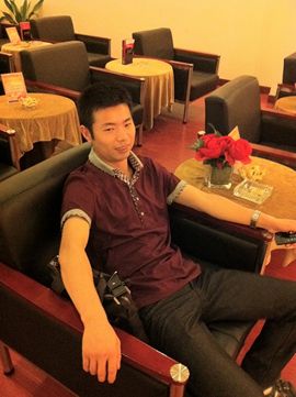 责任—自强不息主播照片