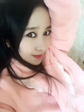魅丽晴儿主播照片