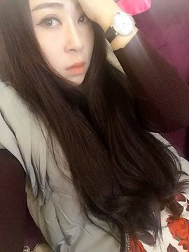 小美金桐主播照片