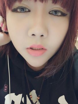 香果宝宝主播照片