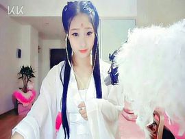 潞的小月亮主播照片