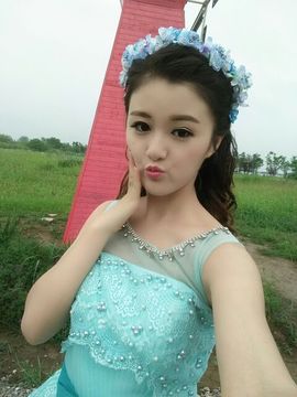 大眼萌宝米雪主播照片