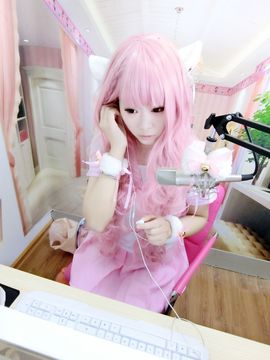 ♥丶♬瓜妹大吃货♬主播照片