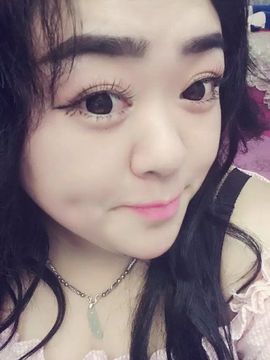 小瓶盖あい莹莹♥`主播照片
