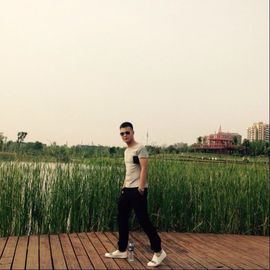 Dong-东哥主播照片
