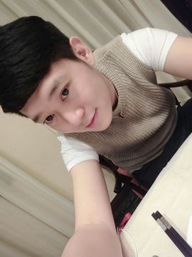 べ瑞森づ主播照片