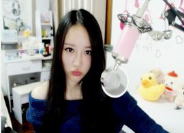 魔嘟小活宝Lisa主播照片