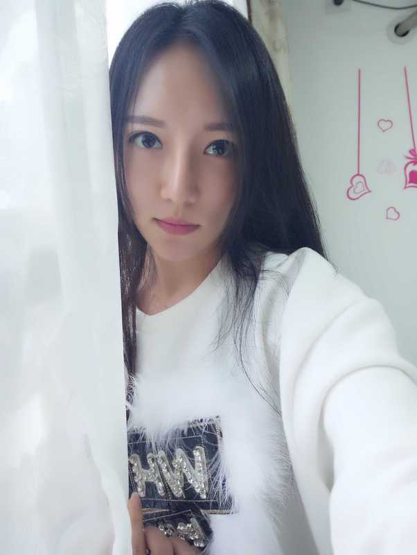 魔嘟小活宝Lisa的主播海报