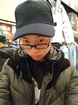 爱゛宇主播照片