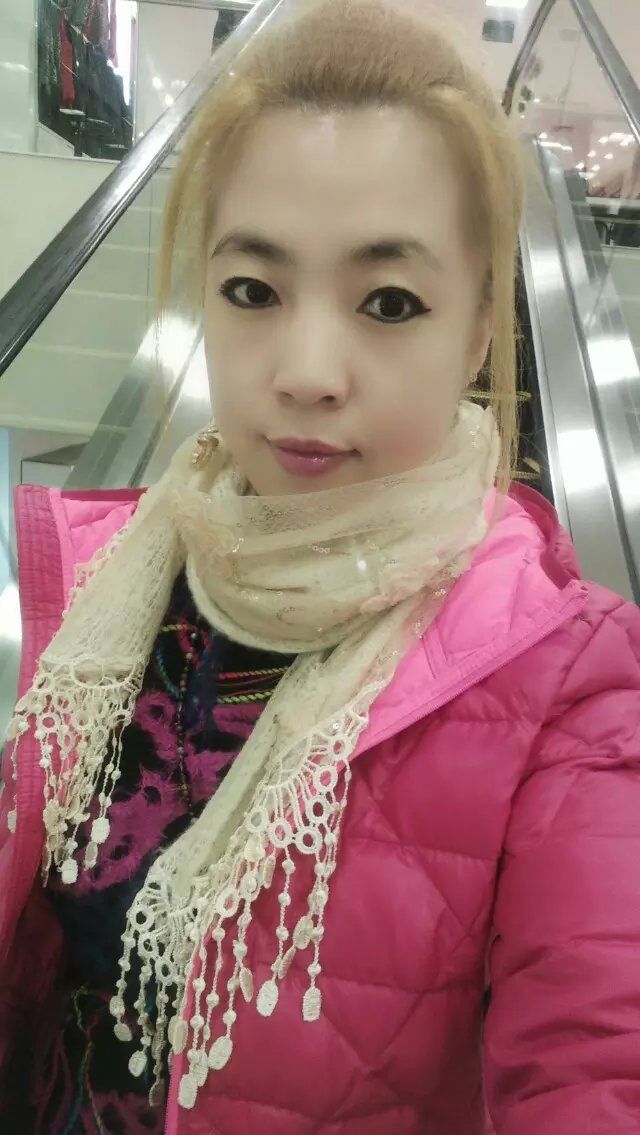 ~玫瑰等伊人~的主播照片