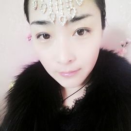 李莫愁hello主播照片