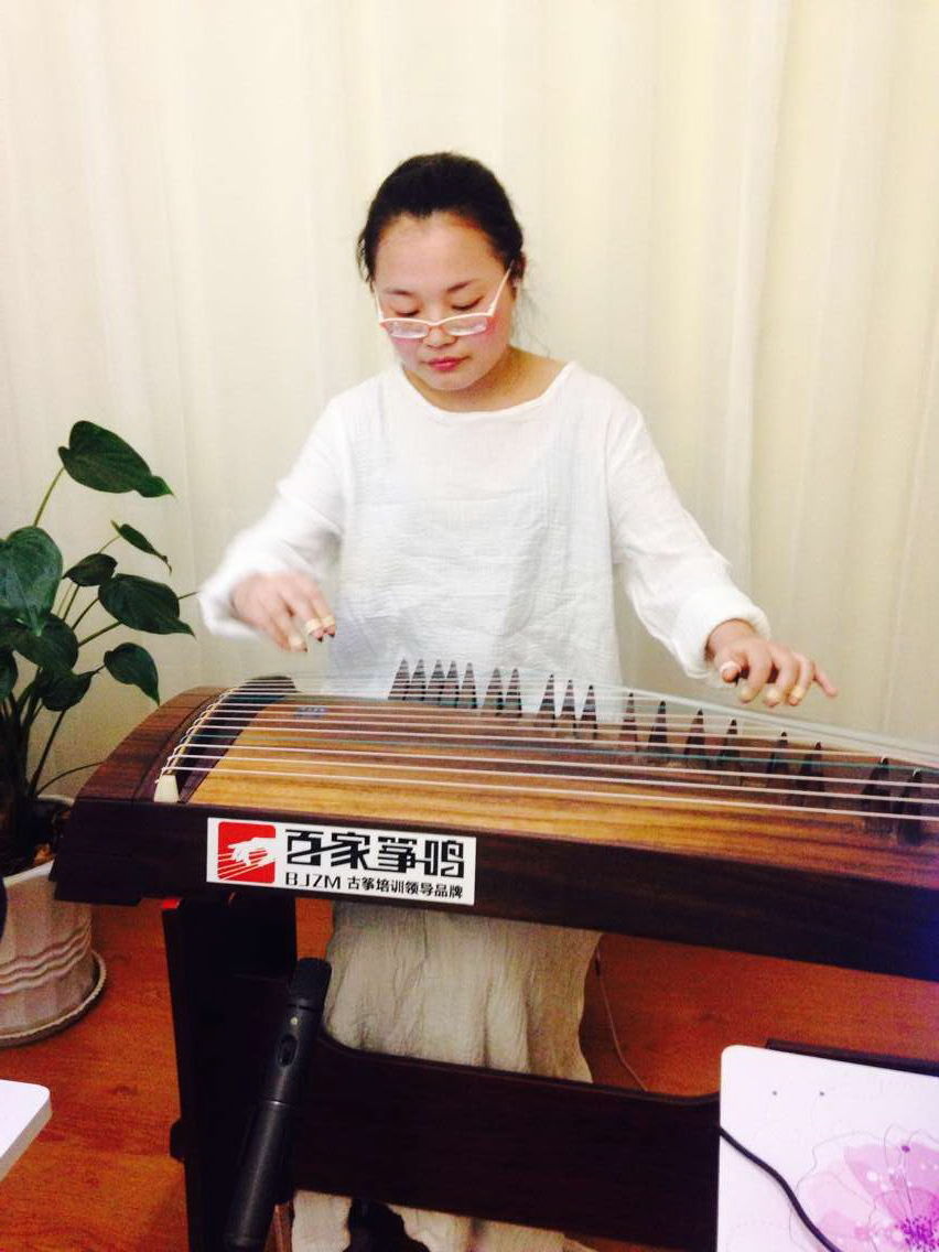 brucelin74的主播照片