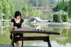 brucelin74主播照片