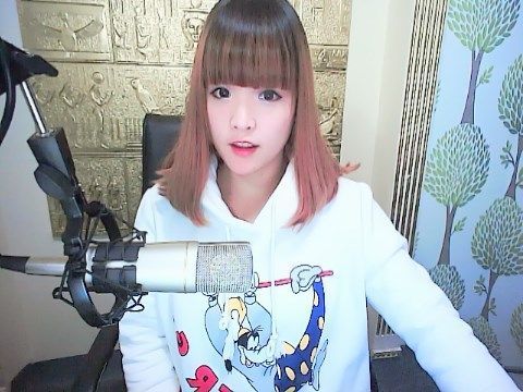 小蛮妹子呦呦呦~的主播海报