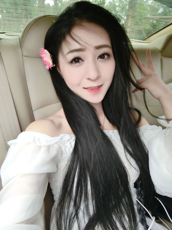 蛮蛮小蛮子的主播海报