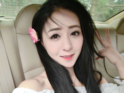 蛮蛮小蛮子海报