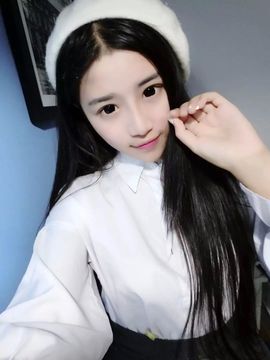 就是喜欢小恩雅主播照片