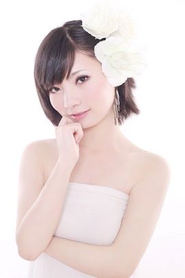 小葡萄和蛋挞主播照片