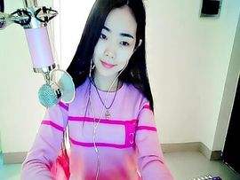 小可爱叶泡泡主播照片