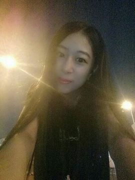 笨蛋，嗯哼主播照片