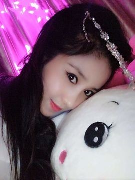 魅丽晴儿主播照片