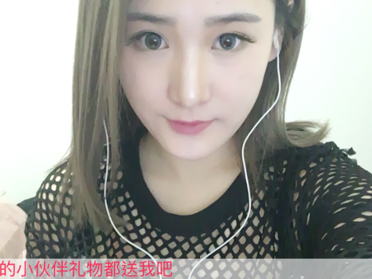 神秘女强盗主播照片
