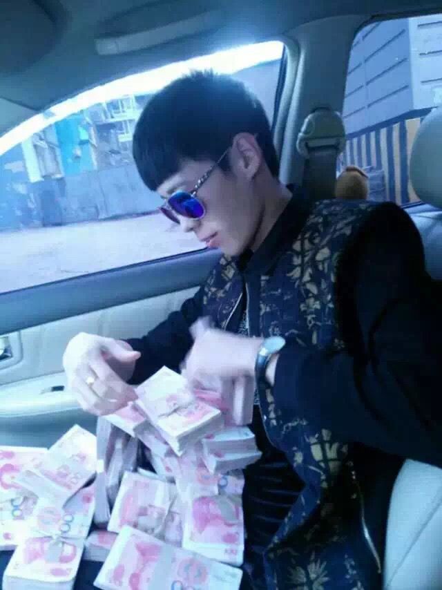 齐大仙丑照在相册主播照片