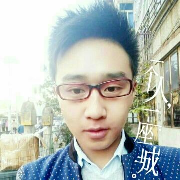 念*少的主播照片