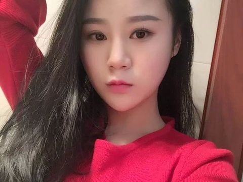 活泼可爱小婷婷🌺海报