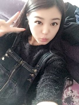 九小九，主播照片