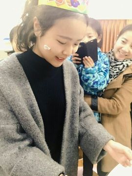 ❁偲偲❁╭☞六月见主播照片