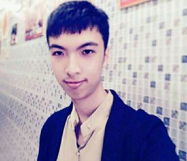 演员创爺主播照片