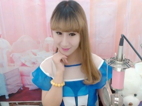 👑Elin海报