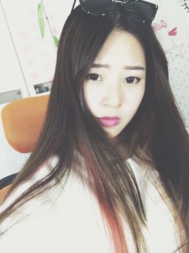 小畅畅小仙女主播照片