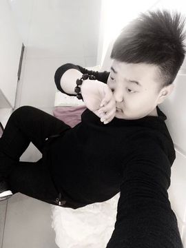 A·吓死宝宝啦主播照片