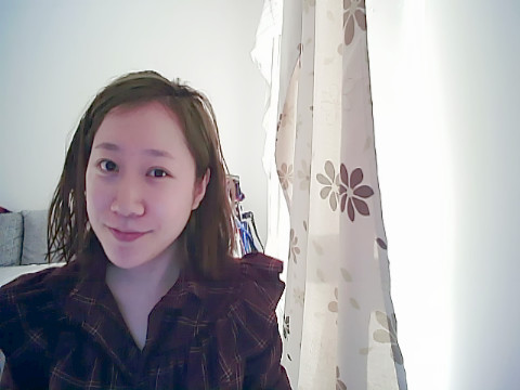 桃子在这里~的主播海报