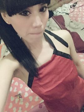 孤单蕾儿主播照片