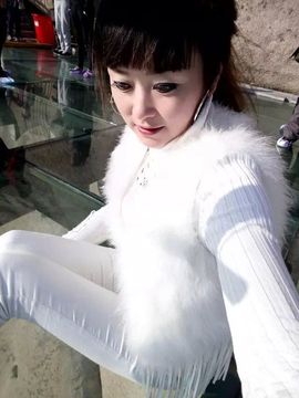 天悦限量版妞妞哥哥主播照片
