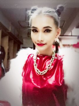 二小姐明明主播照片
