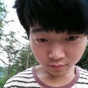 拥抱星星的明月