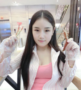 昵称违规，请重新修改主播照片