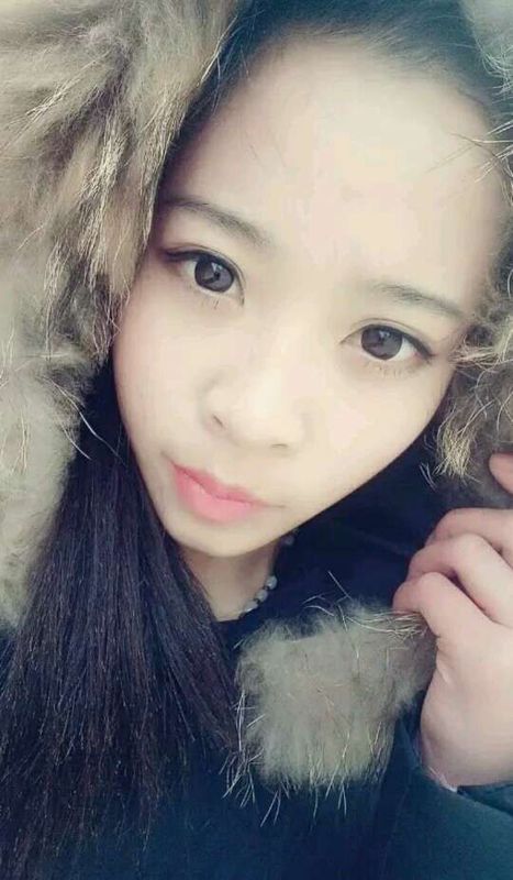 萌宝小艾的主播海报