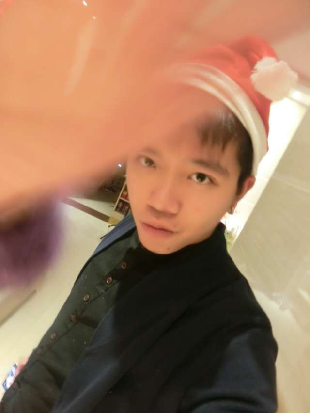 小绵羊唱民谣的主播照片