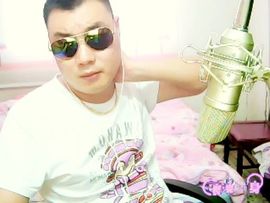 GM-A彪是个主持人主播照片