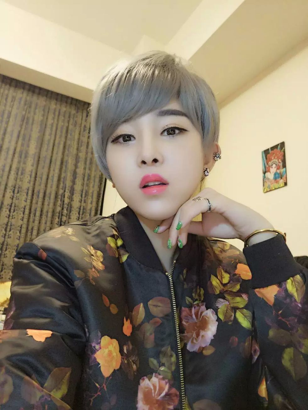 ╰❥丶谁在爱你﹍☂的图片