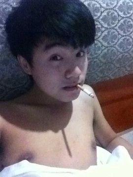 ╰、安安静静““主播照片