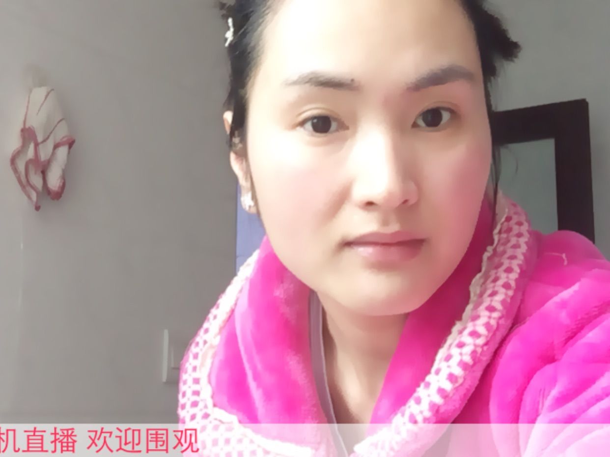 那年春天花正开9arsuy的主播照片